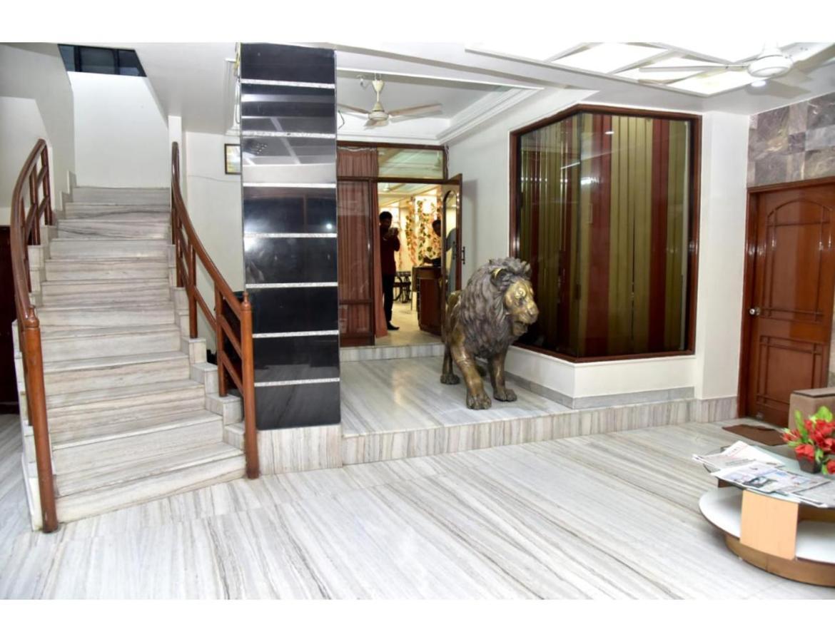 Hotel Dwarka, Nagpur Buitenkant foto